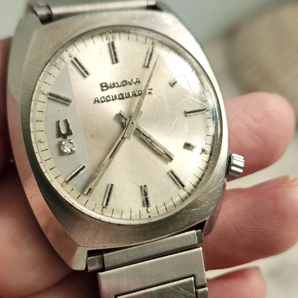 Vintage Bulova Accutron Accuquartz Stainless Steel‎ Diamond 218 Watch FOR PARTS